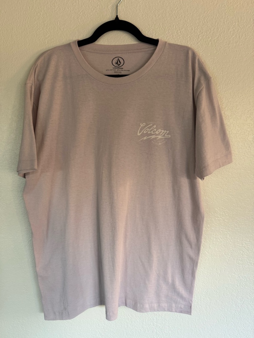Volcom Men's Short Sleeve Tee in Light Mauve
